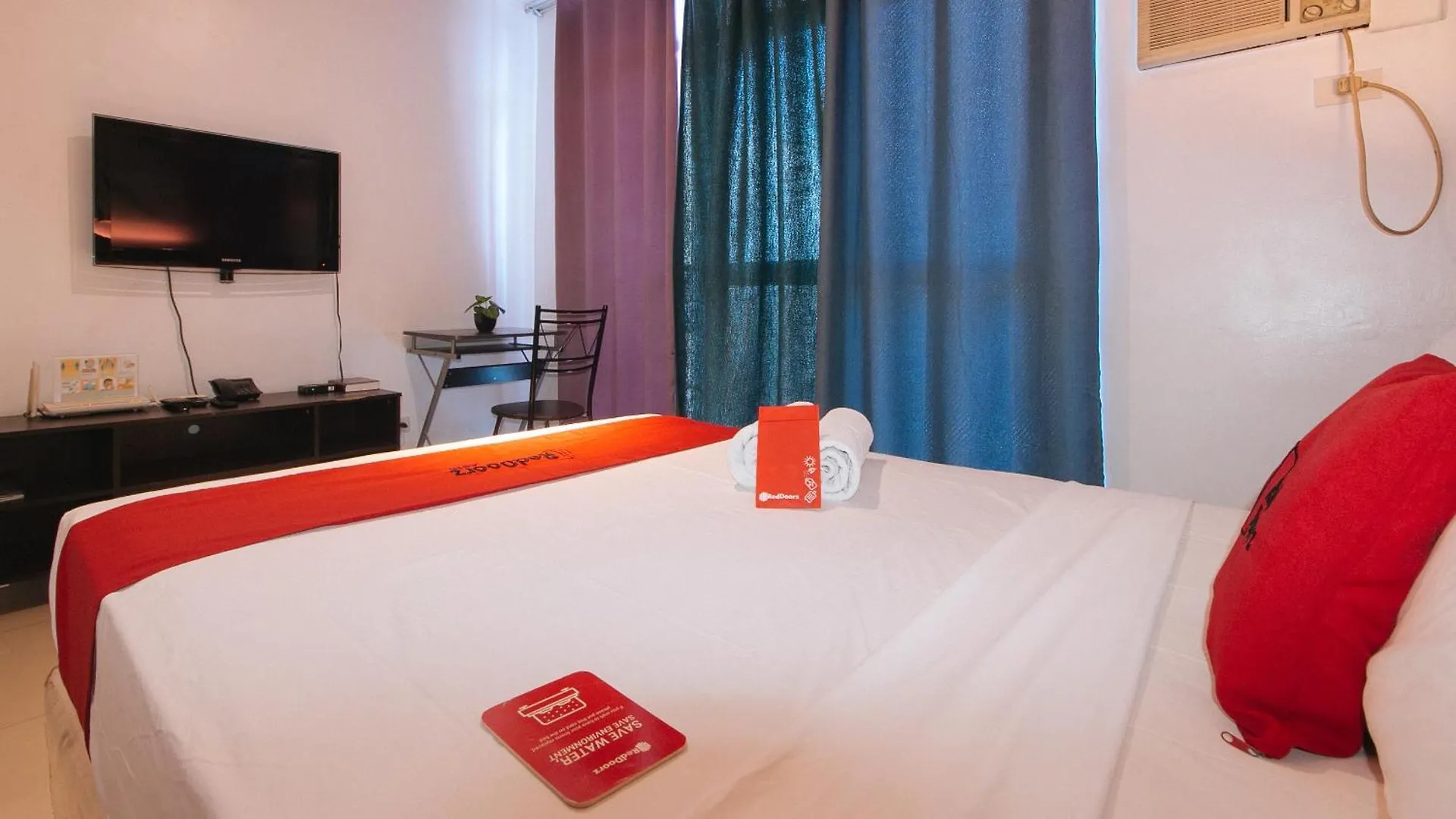 Reddoorz @ Melbourne Suites Makati Makati City 0*,