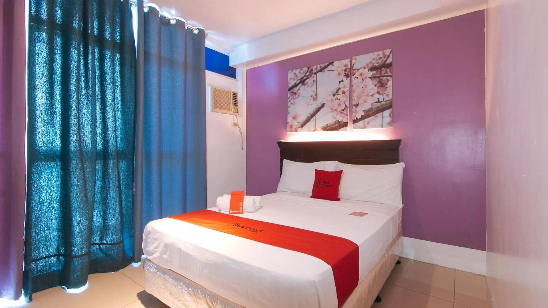 Hotel Reddoorz @ Melbourne Suites Makati Makati City Philippines